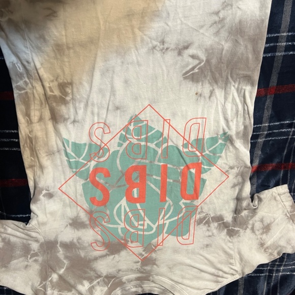 Top - Picture 2 of 2